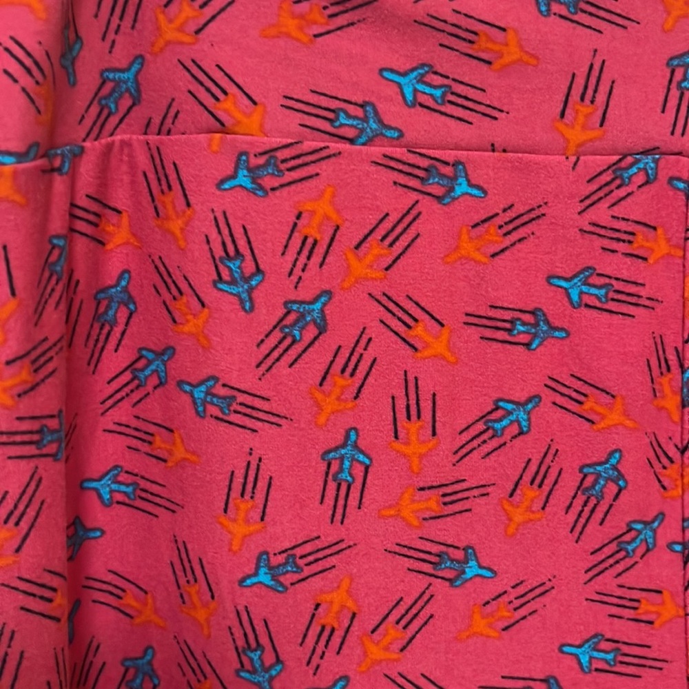Lularoe Tall and Curvy Airplane Leggings Size 10-20 - Picture 2 of 6